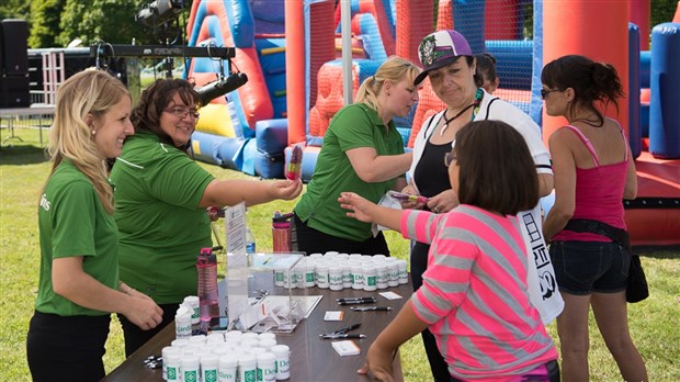 Plusieurs centaines de participants à la Fête au village de Pointe-des-Cascades