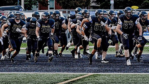 Le Noir et Or de Valleyfield remporte son premier match de la saison 45 à 17