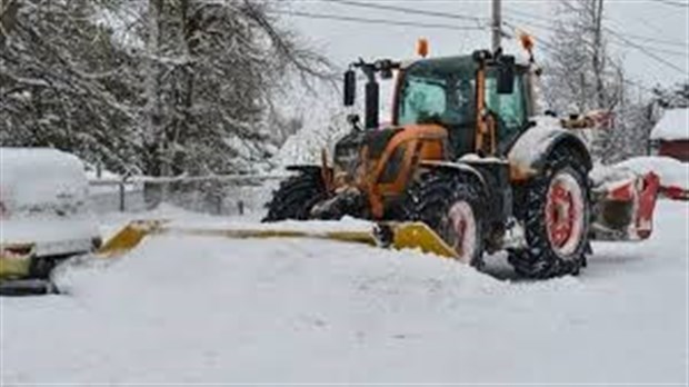 Permis obligatoire pour les entrepreneurs qui font le déneigement des entrées et des stationnements privés