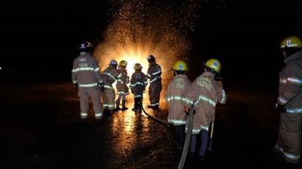 Quatre apprentis pompiers vivent une expérience enrichissante