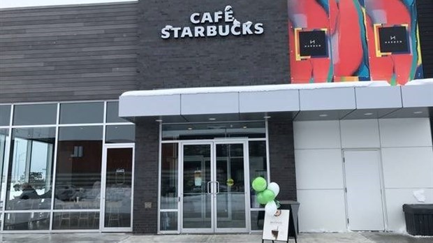 Starbucks ouvre ses portes à Vaudreuil-Dorion.