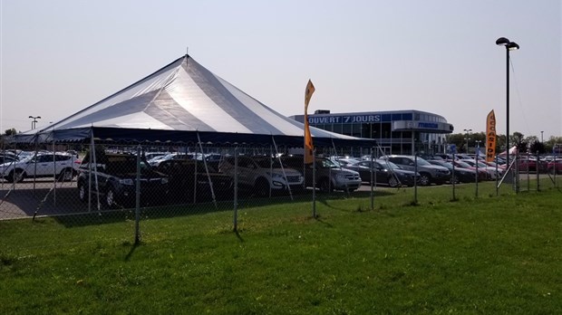 NÉO-PROMO | Méga vente sous la tente chez le Groupe Autoforce de l'Île-Perrot