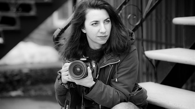 Noémie Martineau vous invite à prendre la pose pour le Rose