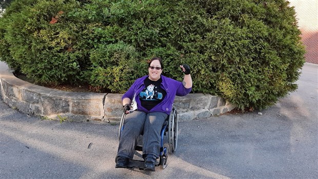 Mordre dans la vie, malgré un handicap physique : le quotidien d'Isabelle Giard