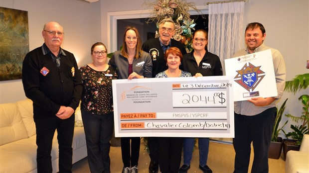 Les Chevaliers de Colomb remettent 2 000$ à la Maison de soins palliatifs de Vaudreuil-Soulanges