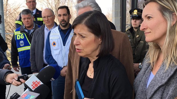 La ministre Danielle McCann en visite à Rigaud