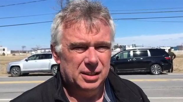  « Votre vie prime avant tout. Préparez vos maisons, mais évacuez. » - Patrick Bousez