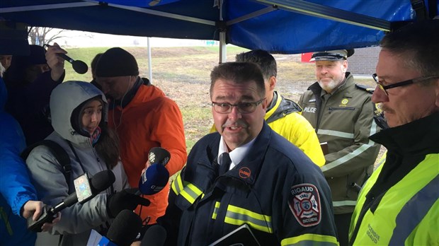 Rigaud ordonne l'évacuation des secteurs inondés 