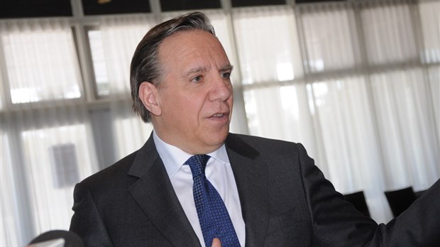 « Ce qui passe en premier c'est la sécurité... On s'occupera des biens matériels, après » - François Legault