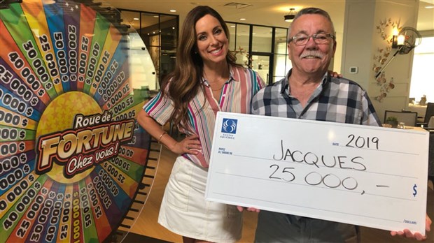 Un citoyen de Vaudreuil-Dorion remporte 25 000$ à La Roue de fortune chez vous! 