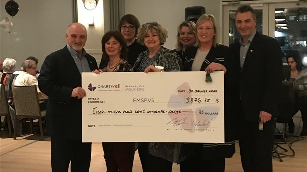 Le Chartwell « Le Prescott » remet plus de 3 800$ à la Maison de soins palliatifs