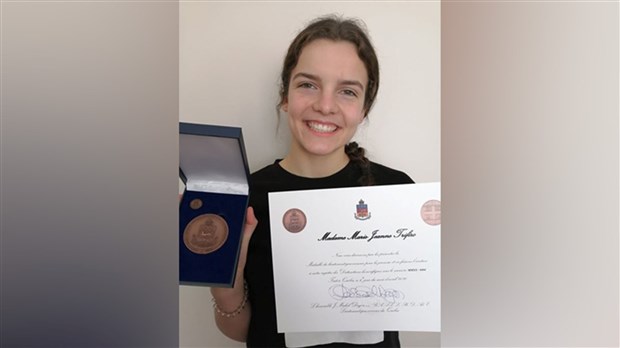 Trois étudiants Soulangeois reçoivent la Médaille du lieutenant-gouverneur pour la jeunesse 