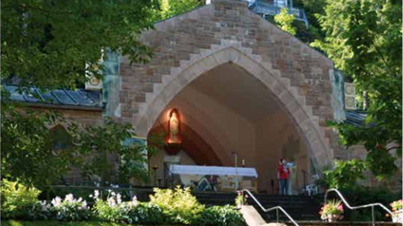 Le Sanctuaire Notre Dame De Lourdes Demeurera Ferme Pour L Ete Vaudreuil Soulanges Neomedia