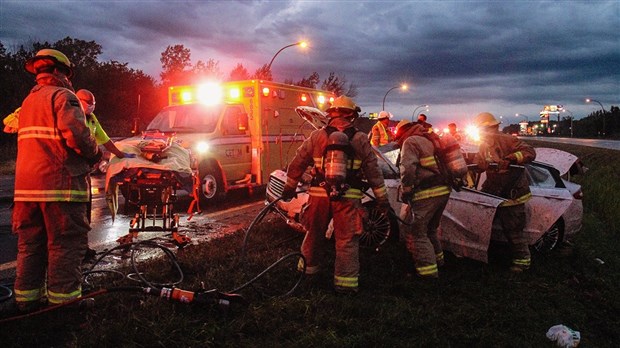 L’accumulation d’eau fait deux blessés sur l’autoroute 40, à Rigaud