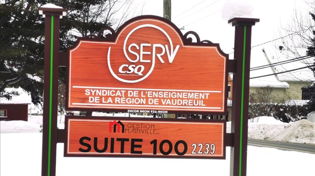 Les enseignants du SERV votent en faveur de la grève