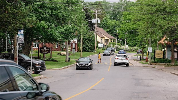 La rue Main de Hudson figure parmi les pires routes du Québec