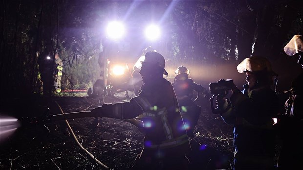Des feux d'artifice causent un incendie à Saint-Zotique 