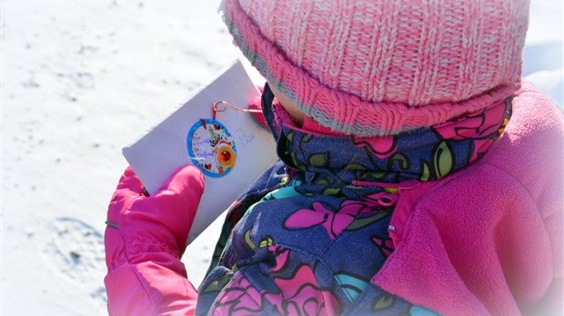 Près de 300 enfants vont à la rencontre des lutins aux Cèdres