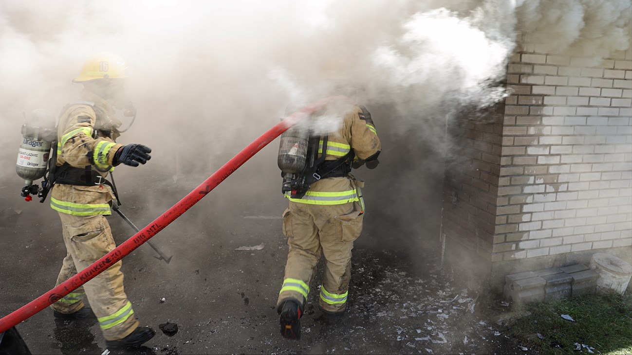 Une quarantaine de pompiers combattent un incendie à SaintLazare