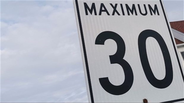 Vaudreuil-Dorion abaisse la limite de vitesse sur le chemin des Chenaux