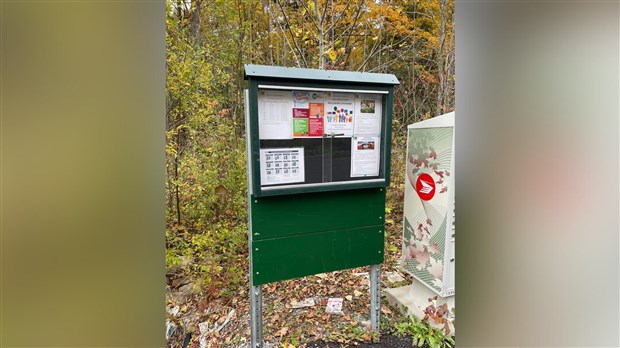 Un nouveau babillard municipal à Très-Saint-Rédempteur 