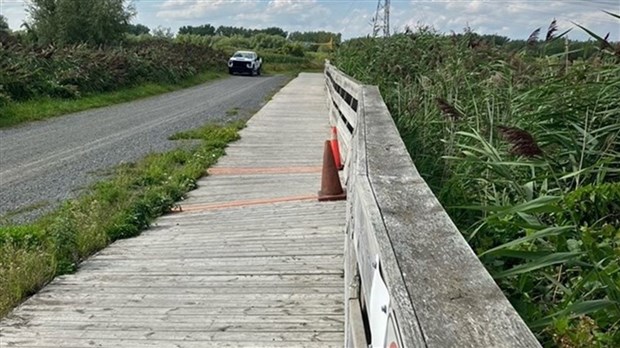 Reconstruction d’une passerelle cyclable dans le Parc régional de Beauharnois-Salaberry