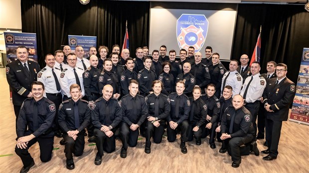 Une trentaine de pompiers honorés à Vaudreuil-Dorion