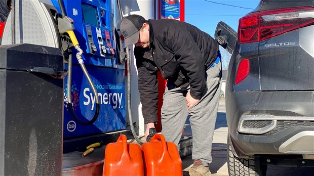 Folie dans les stations-service de Vaudreuil-Soulanges