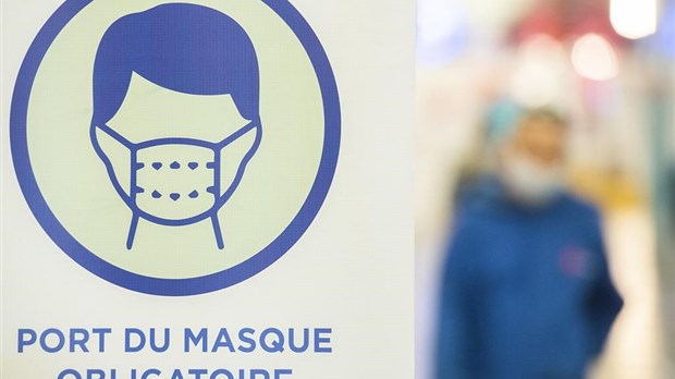 Québec assouplit la consigne du port du masque dans les établissements de santé