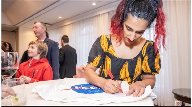 Retour en images sur la conférence de l'ingénieure de la NASA Farah Alibay 