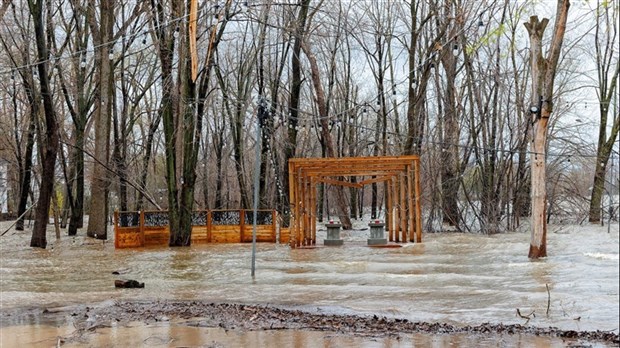 Revenu Québec apporte son soutien aux entreprises et aux particuliers touchés par les inondations