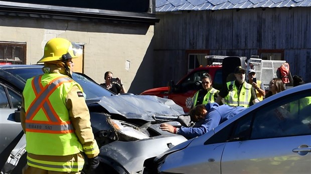 Une simulation d'accident pour sensibiliser les jeunes aux dangers de l'alcool au volant 