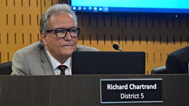 Resident asks Councillor Richard Chartrand to resign 