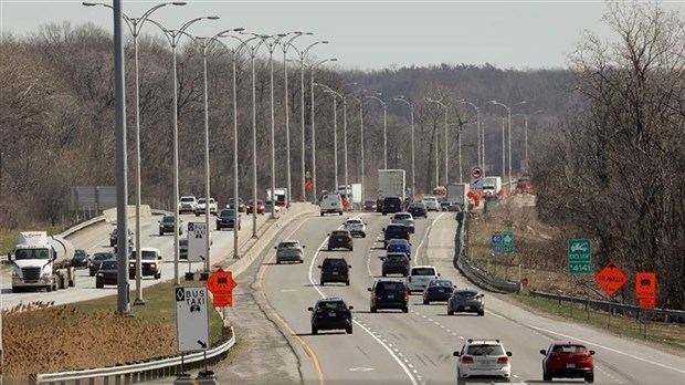 Une voie ouverte en direction de Montréal sur le pont de l'Île-aux-Tourtes cette fin de semaine 