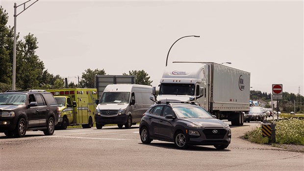 Importante congestion sur l'autoroute 20 à Vaudreuil-Dorion 