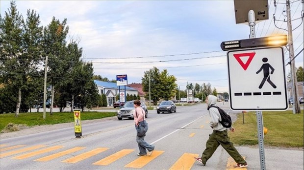 Une marche exploratoire pour jaser de mobilité active à Les Coteaux 