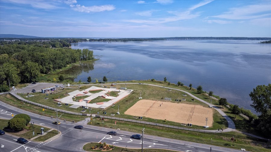 Travaux d'aménagement en cours au parc Paul-Gérin-Lajoie 