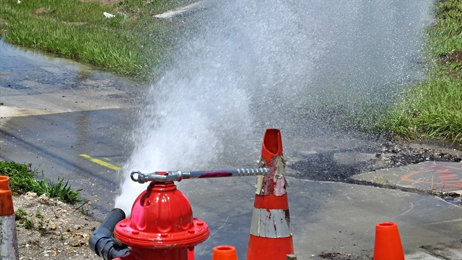 Hudson: flushing the aqueduct in Alstonvale and the Hudson Valleys