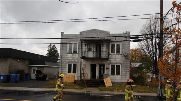 Investigations en cours sur la rue Salaberry à la suite d'un incendie suspect 
