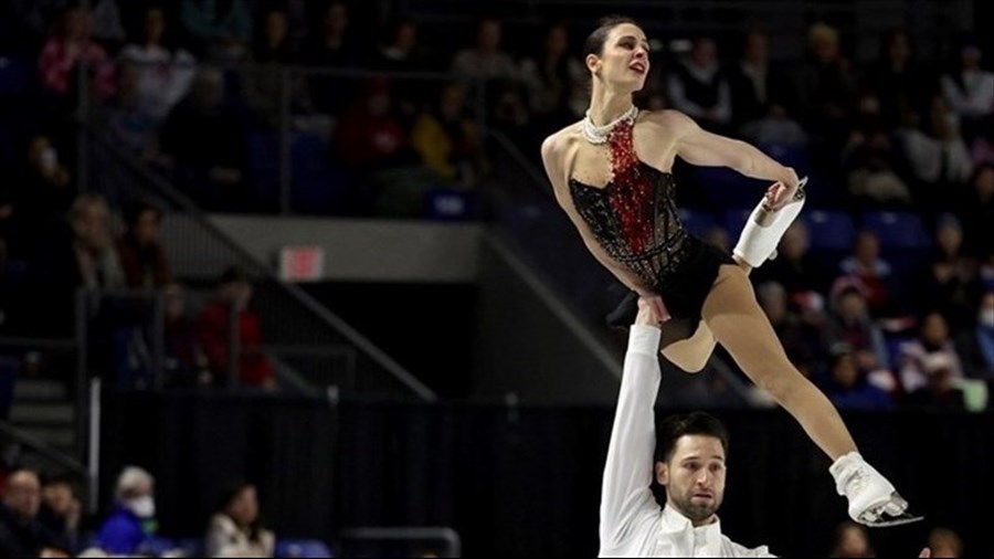 Maxime Deschamps, et sa partenaire Deanna Stellato-Dudek en vedette en Finlande 