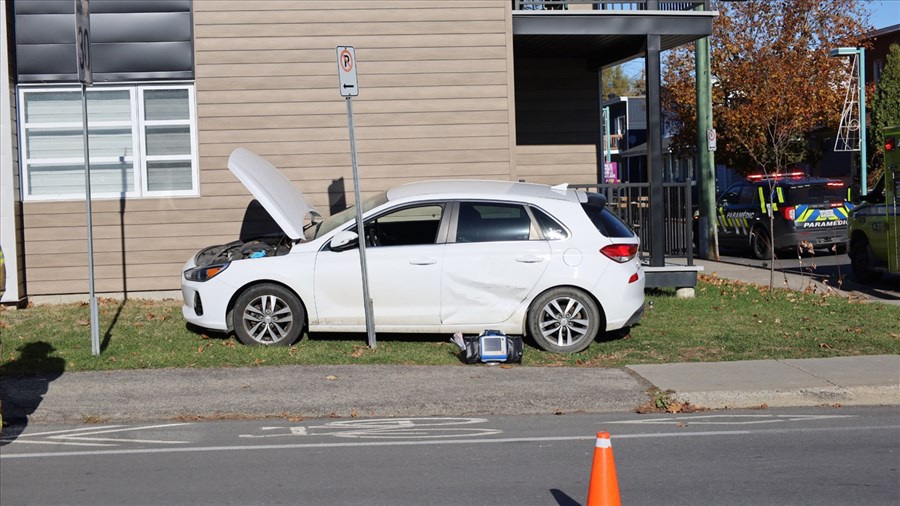 Deux véhicules impliqués dans une collision à Salaberry-de-Valleyfield 