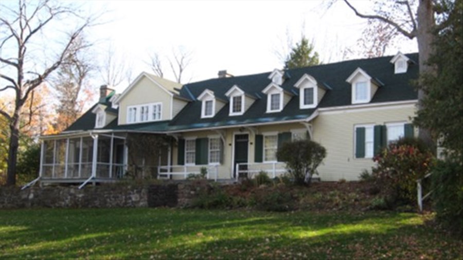 A Victorian air at Greenwood in Hudson for an Old Fashioned Christmas