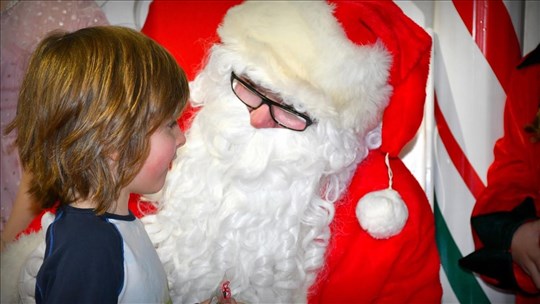 14 décembre : dépouillement de l'arbre de Noël à Rigaud