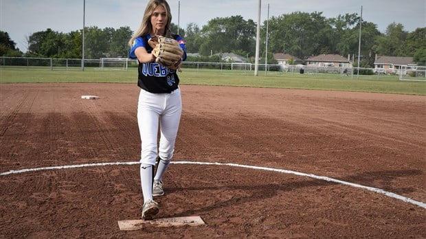 Léa Chevrier to join the Miami University Club Softball Redhawks   