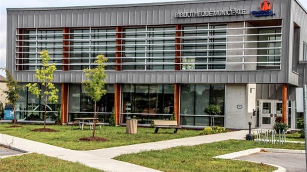 The apple in all its states at the Saint-Zotique public library