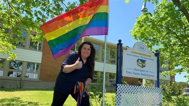 Fin des toilettes mixtes dans les écoles : une décision hâtive selon Julie Lemieux