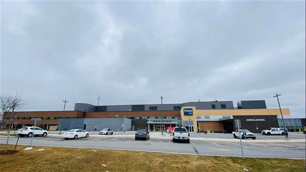 Acquitté du meurtre d'une octogénaire de Rigaud, il poursuit son employeur pour 18M$ 