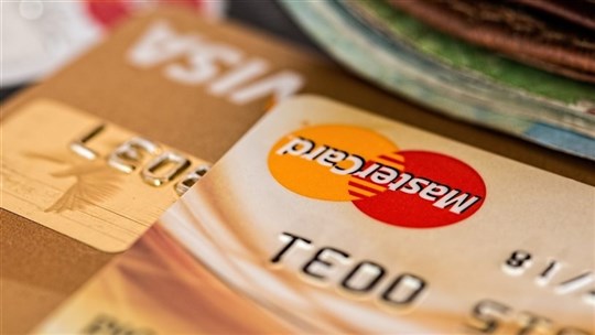 Augmentation des paiements minimum des cartes de crédit 