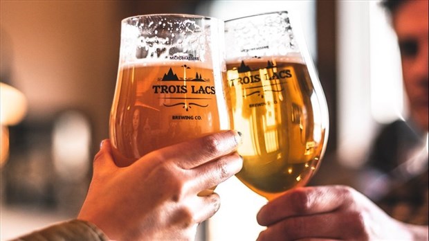 On lève son verre pour célébrer la Journée internationale de la bière 