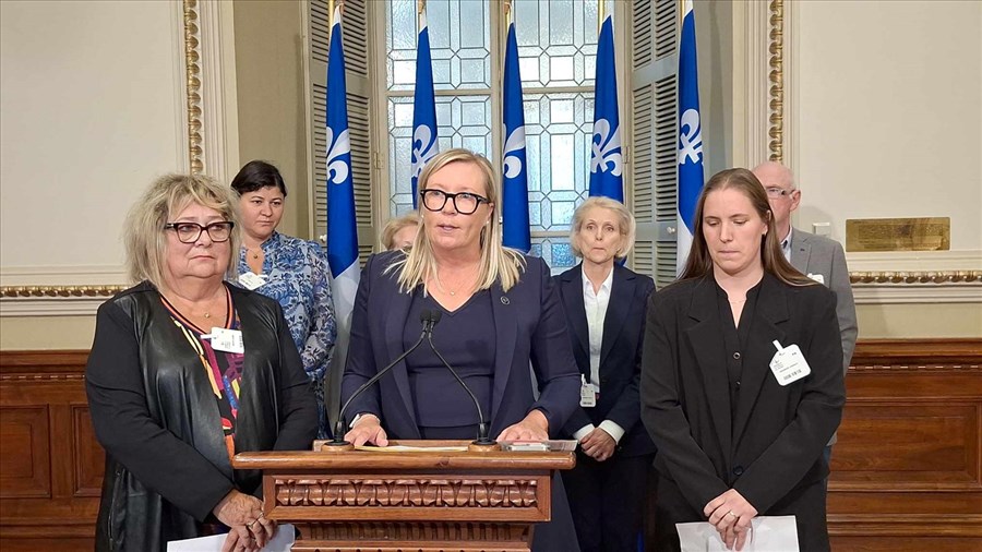 Marie-Claude Nichols aux côtés des citoyens pour demander à la CAQ d’agir